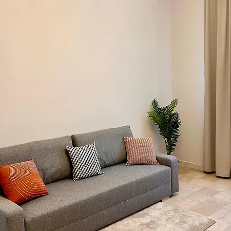 Apartment Moderno Freidour, Metro Rivoli
