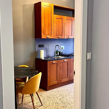 Moderno Freidour, Metro Rivoli Apartment *