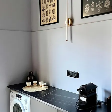 Apartment Moderno Freidour, Metro Rivoli
