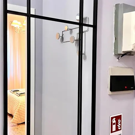 Апартаменты Moderno Freidour, Metro Rivoli