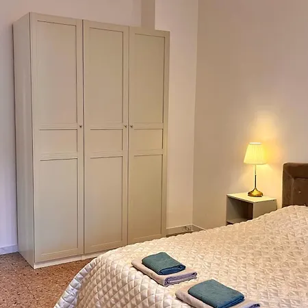 Apartament Moderno Freidour, Metro Rivoli