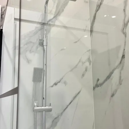 Moderno Freidour, Metro Rivoli